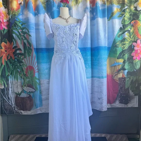 Majestic Vouge Collections | Dresses | Beautiful Elegant White Filipiniana  Terno Chiffon Gown Dress